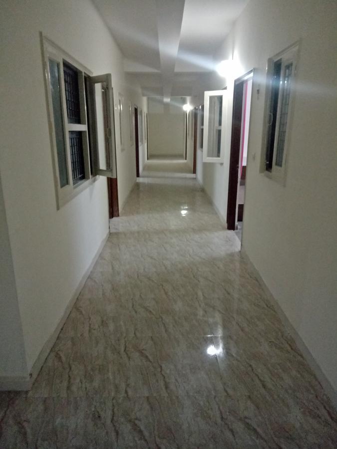 Hotel Nathu Palace New Delhi Exteriör bild